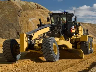 Автогрейдер Caterpillar 140M