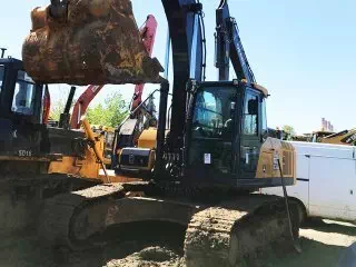 Гусеничный экскаватор John Deere E260 LC на долгий срок