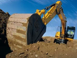 Экскаватор модели JCB JS 190 на долгий срок