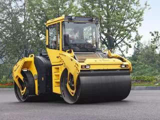 Асфальтный каток BOMAG BW 161 AD-4